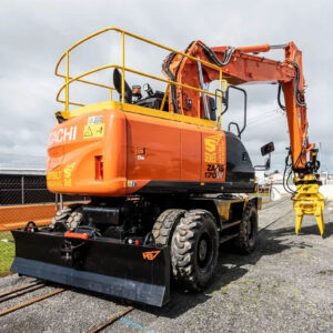 Anric Rail Plant Hire - Hitachi 17t wheeled RRV